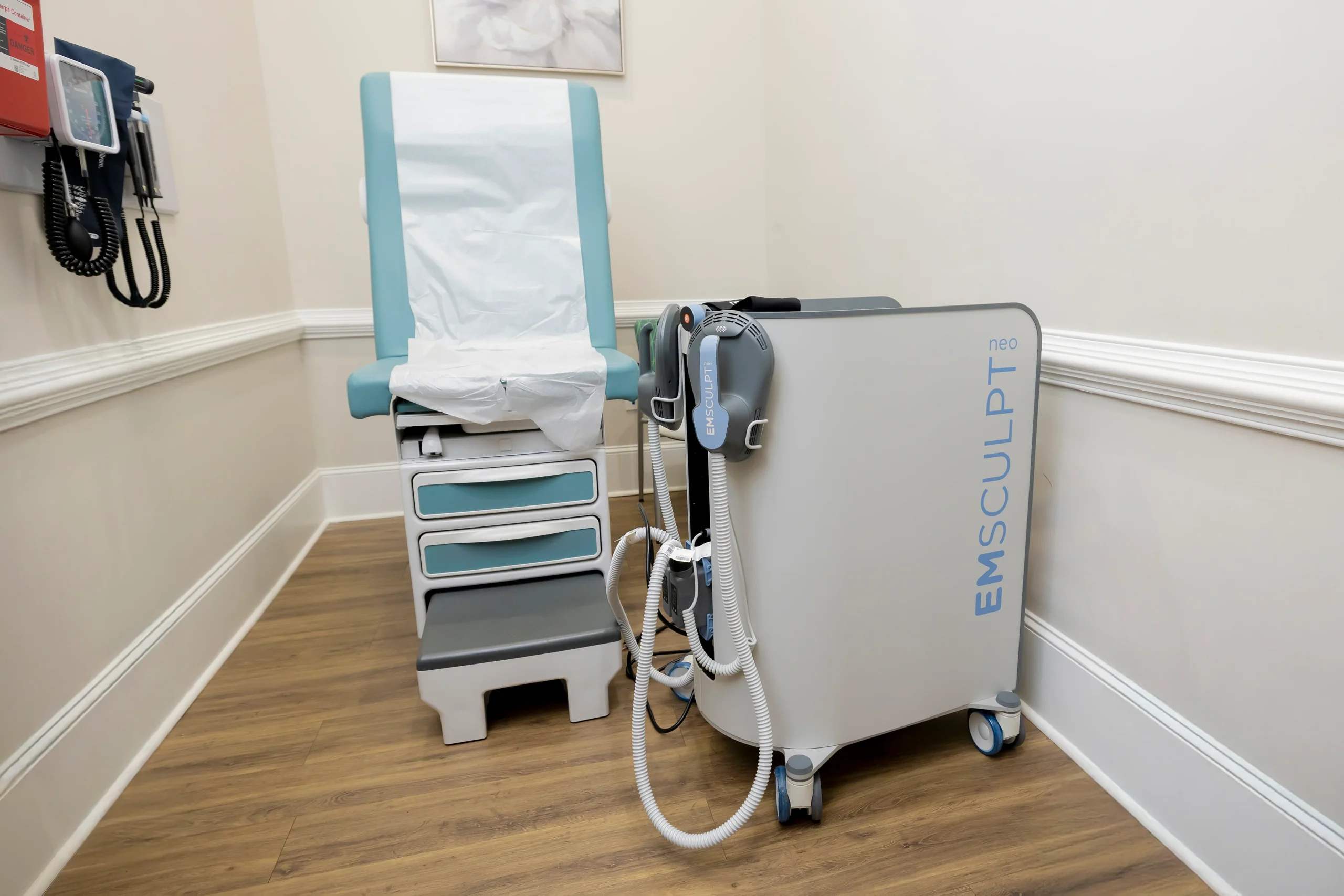 Emsculpt Neo Device for Fat Reduction and Muscle Toning in Lawrenceville GA